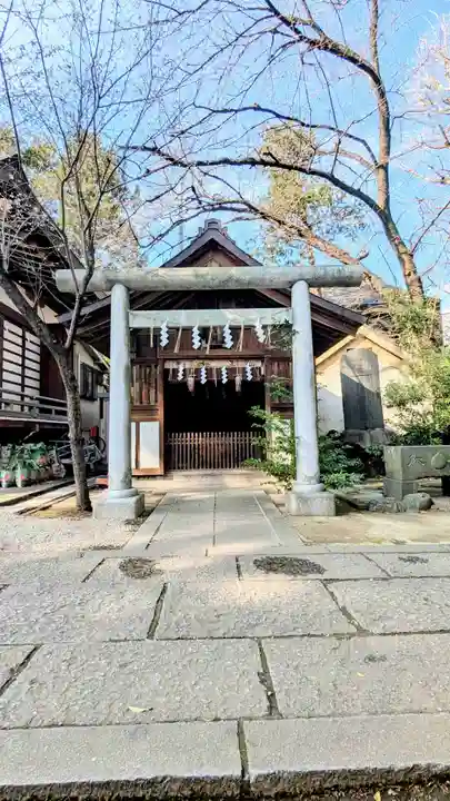 馬橋稲荷神社の末社・摂社
