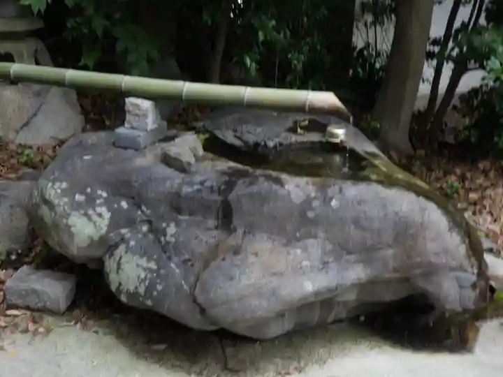 諏訪神社の手水舎