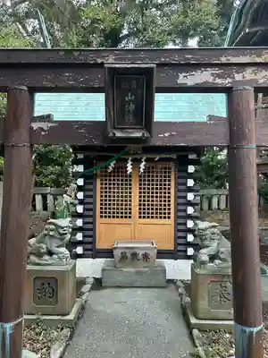 山の神社(神奈川県)