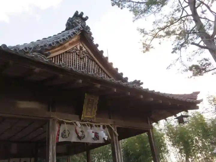 志那神社の本殿・本堂