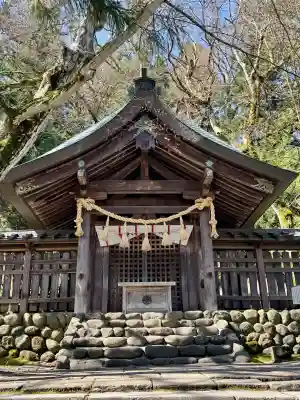諏訪大社上社前宮の{uncategorized: "未分類", other: "その他", undefined: "問題あり", building: "その他建物", grave: "お墓", sacred_gate: "鳥居", guardian: "狛犬", statue: "像", buddha: "仏像", history: "歴史", nature: "自然", garden: "庭園", animal: "動物", pagoda: "塔", temizu: "手水舎", mountain_gate: "山門・神門", sanctuary: "本殿・本堂", subordinate: "末社・摂社", art: "芸術", scenery: "景色", jizo: "地蔵", ema: "絵馬", goshuin: "御朱印", omikuji: "おみくじ", items: "授与品その他", amulet: "お守り", goshuincho: "御朱印帳", eats: "食事", festival: "お祭り", votive_dance: "神楽", shichigosan: "七五三参", wedding: "結婚式", experience: "体験その他", initially: "初詣", around: "周辺", anti_infection: "感染症対策"}