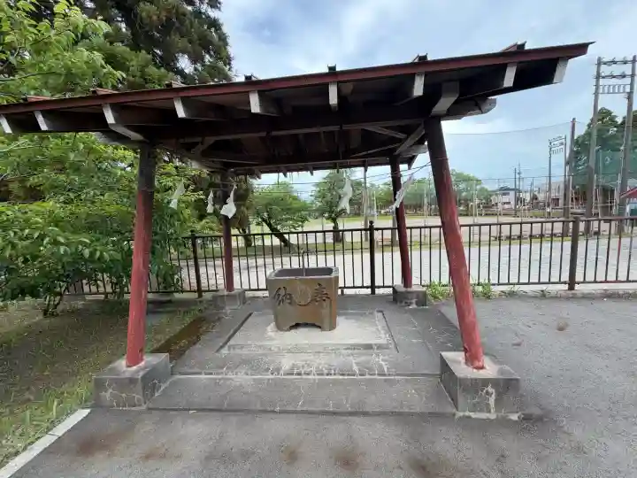 谷山護国神社の{uncategorized: "未分類", other: "その他", undefined: "問題あり", building: "その他建物", grave: "お墓", sacred_gate: "鳥居", guardian: "狛犬", statue: "像", buddha: "仏像", history: "歴史", nature: "自然", garden: "庭園", animal: "動物", pagoda: "塔", temizu: "手水舎", mountain_gate: "山門・神門", sanctuary: "本殿・本堂", subordinate: "末社・摂社", art: "芸術", scenery: "景色", jizo: "地蔵", ema: "絵馬", goshuin: "御朱印", omikuji: "おみくじ", items: "授与品その他", amulet: "お守り", goshuincho: "御朱印帳", eats: "食事", festival: "お祭り", votive_dance: "神楽", shichigosan: "七五三参", wedding: "結婚式", experience: "体験その他", initially: "初詣", around: "周辺", anti_infection: "感染症対策"}