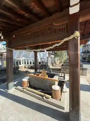 堤治神社の手水舎