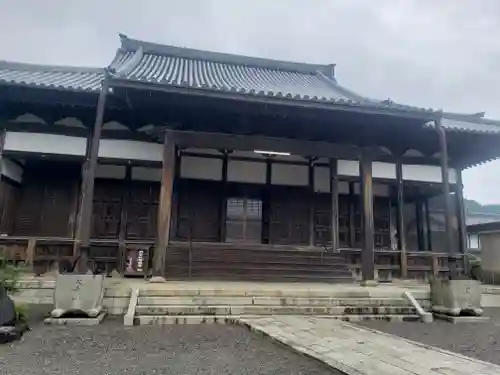 充満寺の本殿