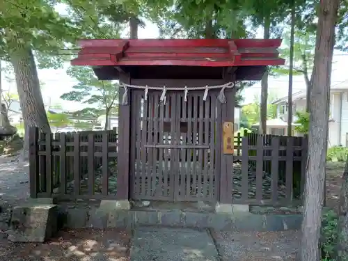 北東本宮小室浅間神社の末社