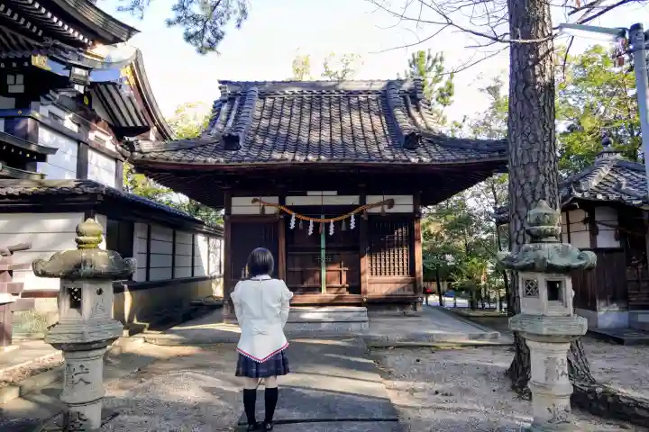 和泉八劔神社の本殿・本堂