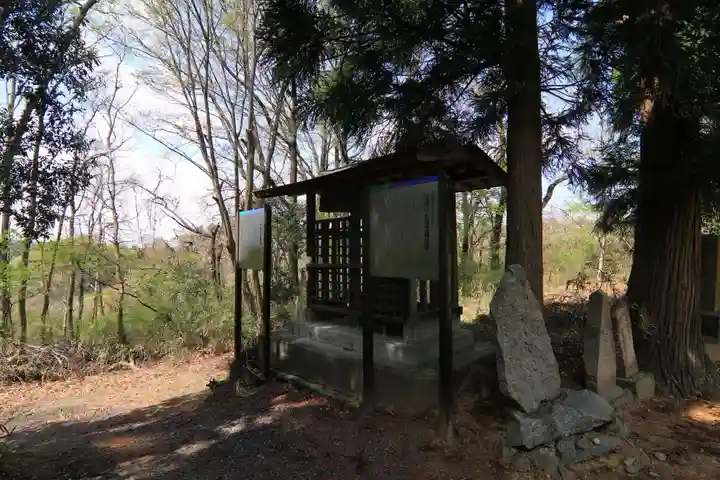 日本武神社の塔