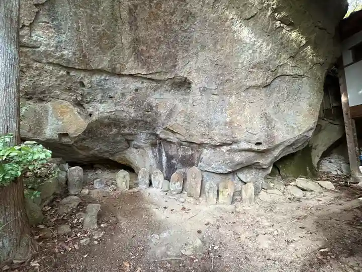 長安寺 岩井堂観音(長野県)