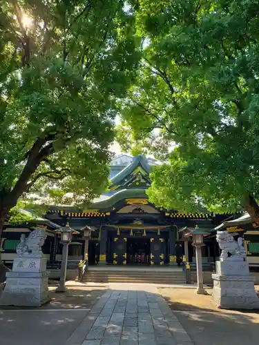 穴八幡宮の本殿・本堂