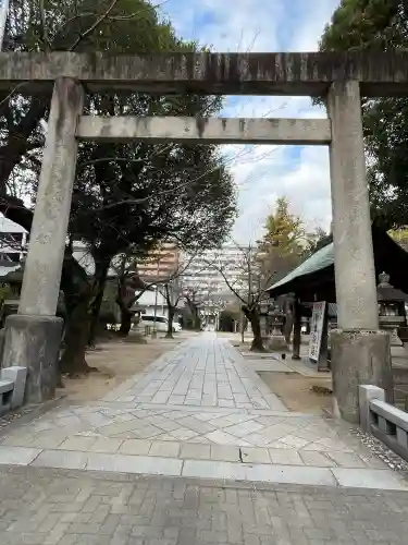 那古野神社の{uncategorized: "未分類", other: "その他", undefined: "問題あり", building: "その他建物", grave: "お墓", sacred_gate: "鳥居", guardian: "狛犬", statue: "像", buddha: "仏像", history: "歴史", nature: "自然", garden: "庭園", animal: "動物", pagoda: "塔", temizu: "手水舎", mountain_gate: "山門・神門", sanctuary: "本殿・本堂", subordinate: "末社・摂社", art: "芸術", scenery: "景色", jizo: "地蔵", ema: "絵馬", goshuin: "御朱印", omikuji: "おみくじ", items: "授与品その他", amulet: "お守り", goshuincho: "御朱印帳", eats: "食事", festival: "お祭り", votive_dance: "神楽", shichigosan: "七五三参", wedding: "結婚式", experience: "体験その他", initially: "初詣", around: "周辺", anti_infection: "感染症対策"}
