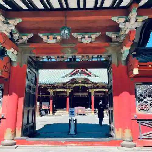 根津神社の山門・神門