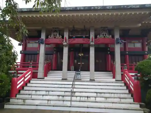 千葉寺の本殿・本堂