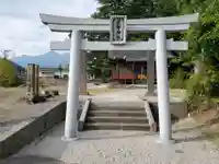 巨摩神社の鳥居