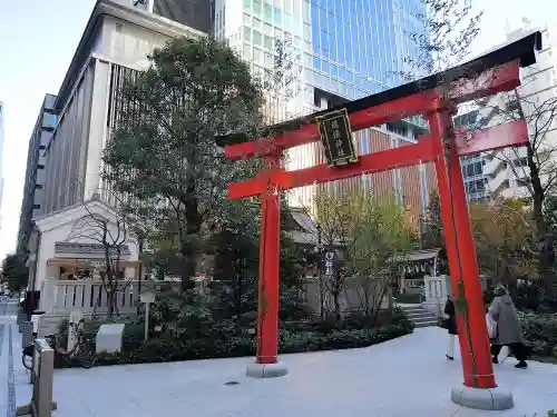 福徳神社（芽吹稲荷）の鳥居