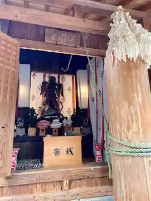 秋葉神社（川越熊野神社境内）の{uncategorized: "未分類", other: "その他", undefined: "問題あり", building: "その他建物", grave: "お墓", sacred_gate: "鳥居", guardian: "狛犬", statue: "像", buddha: "仏像", history: "歴史", nature: "自然", garden: "庭園", animal: "動物", pagoda: "塔", temizu: "手水舎", mountain_gate: "山門・神門", sanctuary: "本殿・本堂", subordinate: "末社・摂社", art: "芸術", scenery: "景色", jizo: "地蔵", ema: "絵馬", goshuin: "御朱印", omikuji: "おみくじ", items: "授与品その他", amulet: "お守り", goshuincho: "御朱印帳", eats: "食事", festival: "お祭り", votive_dance: "神楽", shichigosan: "七五三参", wedding: "結婚式", experience: "体験その他", initially: "初詣", around: "周辺", anti_infection: "感染症対策"}
