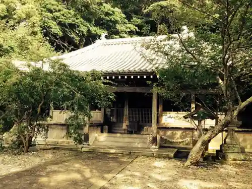 沼島八幡神社の本殿・本堂
