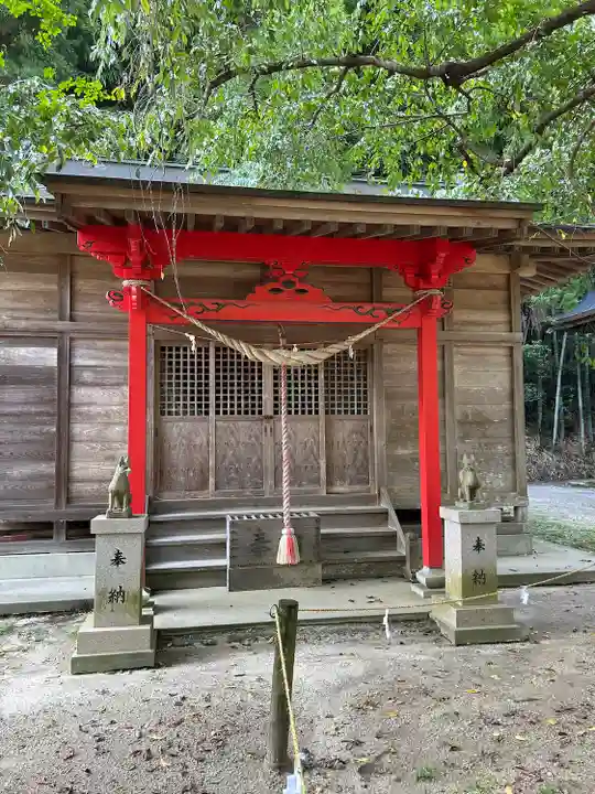 小川諏訪神社の末社・摂社