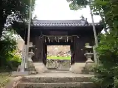 神吉八幡神社の山門