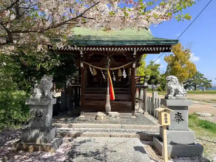 百済王神社の{uncategorized: "未分類", other: "その他", undefined: "問題あり", building: "その他建物", grave: "お墓", sacred_gate: "鳥居", guardian: "狛犬", statue: "像", buddha: "仏像", history: "歴史", nature: "自然", garden: "庭園", animal: "動物", pagoda: "塔", temizu: "手水舎", mountain_gate: "山門・神門", sanctuary: "本殿・本堂", subordinate: "末社・摂社", art: "芸術", scenery: "景色", jizo: "地蔵", ema: "絵馬", goshuin: "御朱印", omikuji: "おみくじ", items: "授与品その他", amulet: "お守り", goshuincho: "御朱印帳", eats: "食事", festival: "お祭り", votive_dance: "神楽", shichigosan: "七五三参", wedding: "結婚式", experience: "体験その他", initially: "初詣", around: "周辺", anti_infection: "感染症対策"}