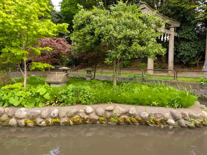 天津神社の{uncategorized: "未分類", other: "その他", undefined: "問題あり", building: "その他建物", grave: "お墓", sacred_gate: "鳥居", guardian: "狛犬", statue: "像", buddha: "仏像", history: "歴史", nature: "自然", garden: "庭園", animal: "動物", pagoda: "塔", temizu: "手水舎", mountain_gate: "山門・神門", sanctuary: "本殿・本堂", subordinate: "末社・摂社", art: "芸術", scenery: "景色", jizo: "地蔵", ema: "絵馬", goshuin: "御朱印", omikuji: "おみくじ", items: "授与品その他", amulet: "お守り", goshuincho: "御朱印帳", eats: "食事", festival: "お祭り", votive_dance: "神楽", shichigosan: "七五三参", wedding: "結婚式", experience: "体験その他", initially: "初詣", around: "周辺", anti_infection: "感染症対策"}