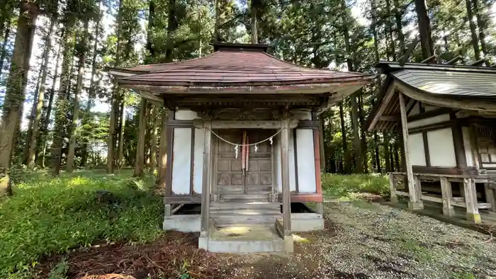 春日神社の建物その他