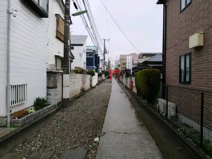 久富稲荷神社の{uncategorized: "未分類", other: "その他", undefined: "問題あり", building: "その他建物", grave: "お墓", sacred_gate: "鳥居", guardian: "狛犬", statue: "像", buddha: "仏像", history: "歴史", nature: "自然", garden: "庭園", animal: "動物", pagoda: "塔", temizu: "手水舎", mountain_gate: "山門・神門", sanctuary: "本殿・本堂", subordinate: "末社・摂社", art: "芸術", scenery: "景色", jizo: "地蔵", ema: "絵馬", goshuin: "御朱印", omikuji: "おみくじ", items: "授与品その他", amulet: "お守り", goshuincho: "御朱印帳", eats: "食事", festival: "お祭り", votive_dance: "神楽", shichigosan: "七五三参", wedding: "結婚式", experience: "体験その他", initially: "初詣", around: "周辺", anti_infection: "感染症対策"}