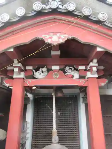 美喜井稲荷の本殿・本堂