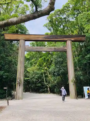 熱田神宮の鳥居