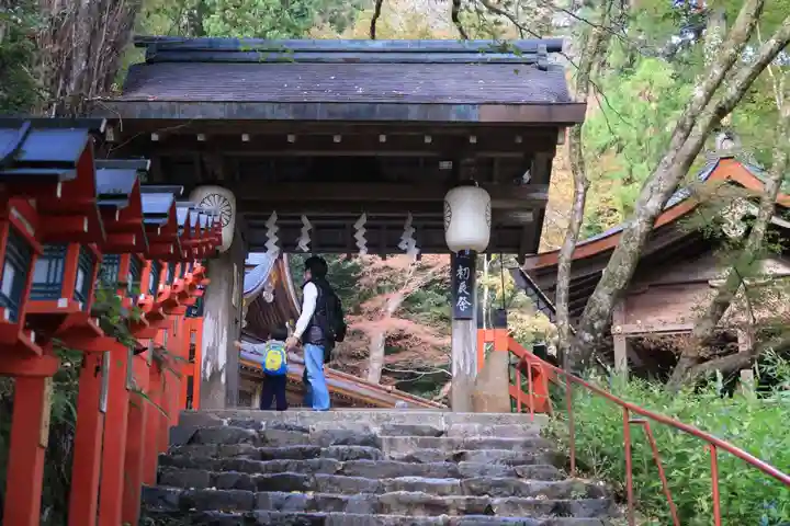 貴船神社の山門・神門