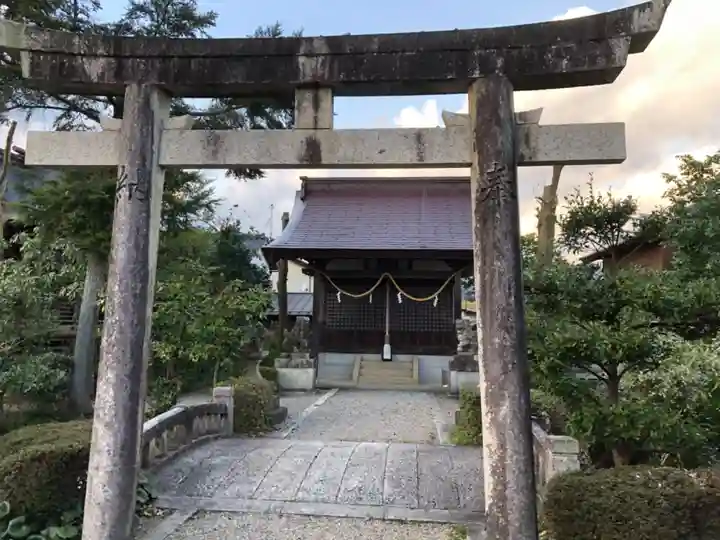 小田井縣神社の末社・摂社