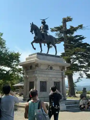 宮城縣護國神社の像