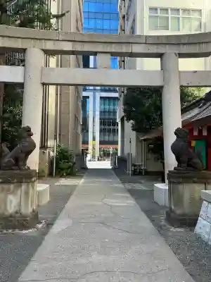日本橋日枝神社の{uncategorized: "未分類", other: "その他", undefined: "問題あり", building: "その他建物", grave: "お墓", sacred_gate: "鳥居", guardian: "狛犬", statue: "像", buddha: "仏像", history: "歴史", nature: "自然", garden: "庭園", animal: "動物", pagoda: "塔", temizu: "手水舎", mountain_gate: "山門・神門", sanctuary: "本殿・本堂", subordinate: "末社・摂社", art: "芸術", scenery: "景色", jizo: "地蔵", ema: "絵馬", goshuin: "御朱印", omikuji: "おみくじ", items: "授与品その他", amulet: "お守り", goshuincho: "御朱印帳", eats: "食事", festival: "お祭り", votive_dance: "神楽", shichigosan: "七五三参", wedding: "結婚式", experience: "体験その他", initially: "初詣", around: "周辺", anti_infection: "感染症対策"}