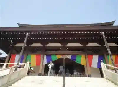 萬満寺の本殿・本堂