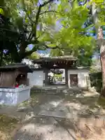 西雲院の山門・神門