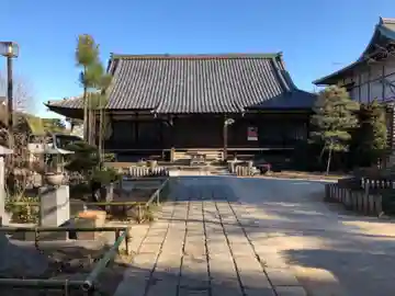 満行寺の本殿・本堂