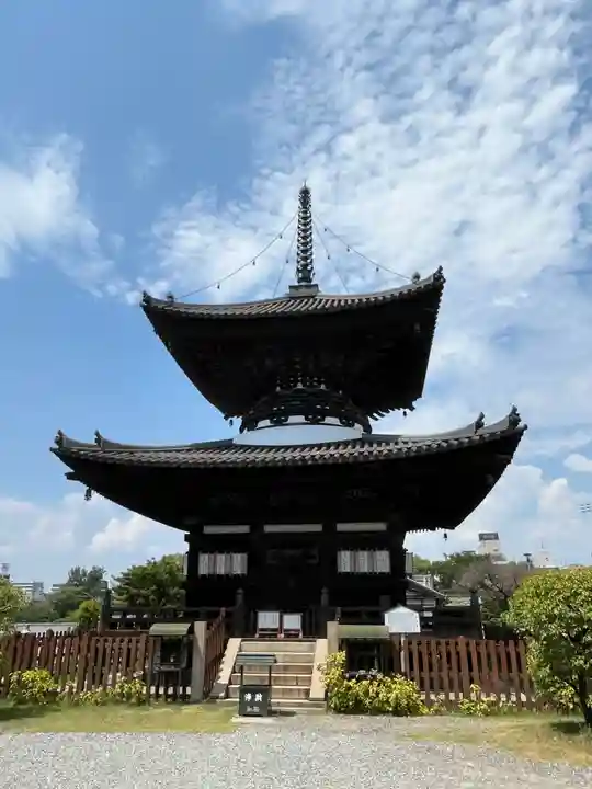 愛染堂勝鬘院の塔