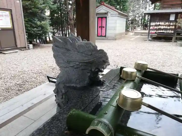 滑川神社 - 仕事と子どもの守り神の手水舎