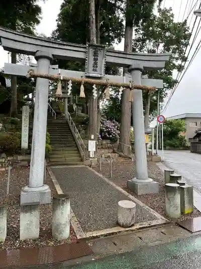 飯部磐座神社の鳥居