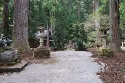 雄山神社中宮祈願殿(富山県)