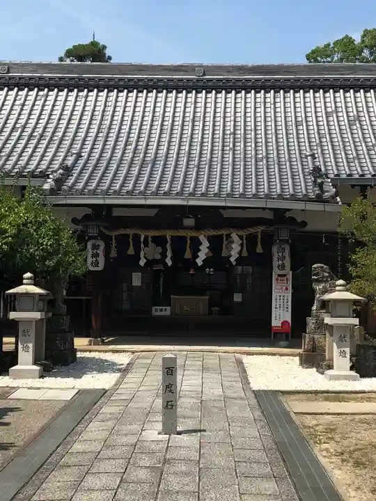 片埜神社の本殿・本堂