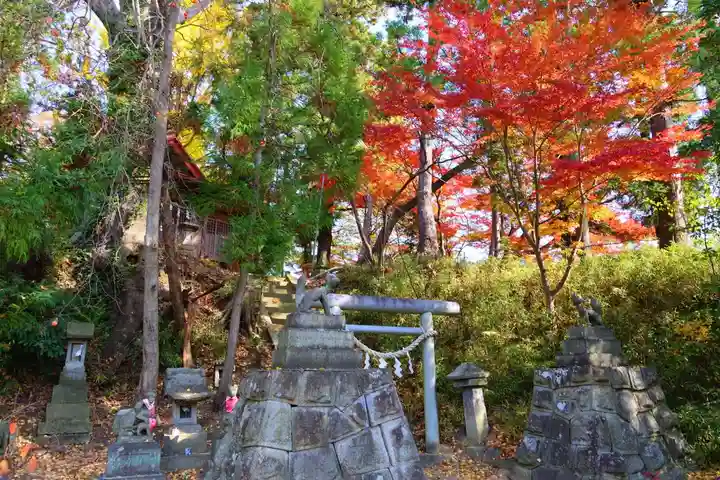 東館稲荷神社の景色