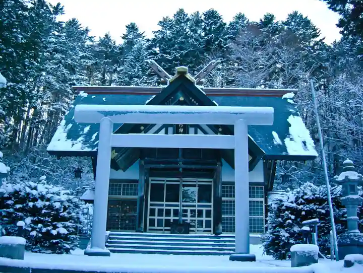 由仁神社(北海道)