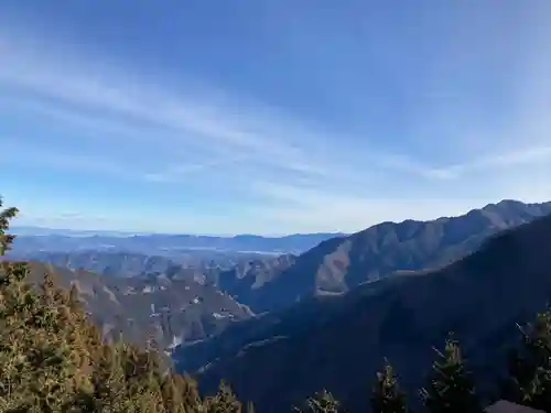 三峯神社の景色