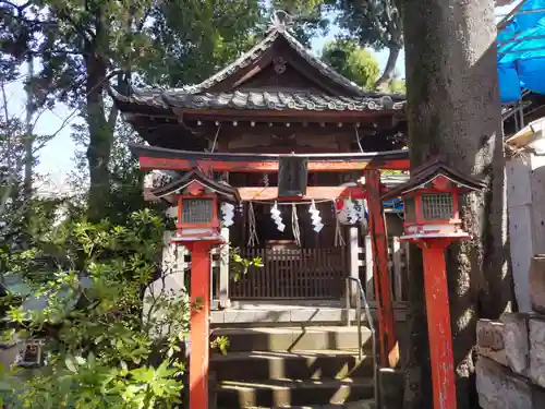 馬橋稲荷神社の末社・摂社