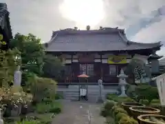 長善寺の本殿