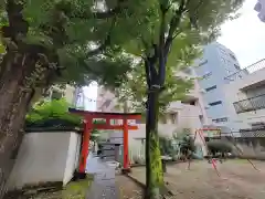 出世稲荷神社（春日稲荷神社）の鳥居