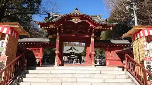 秩父神社の山門