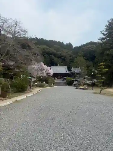 繁多寺の{uncategorized: "未分類", other: "その他", undefined: "問題あり", building: "その他建物", grave: "お墓", sacred_gate: "鳥居", guardian: "狛犬", statue: "像", buddha: "仏像", history: "歴史", nature: "自然", garden: "庭園", animal: "動物", pagoda: "塔", temizu: "手水舎", mountain_gate: "山門・神門", sanctuary: "本殿・本堂", subordinate: "末社・摂社", art: "芸術", scenery: "景色", jizo: "地蔵", ema: "絵馬", goshuin: "御朱印", omikuji: "おみくじ", items: "授与品その他", amulet: "お守り", goshuincho: "御朱印帳", eats: "食事", festival: "お祭り", votive_dance: "神楽", shichigosan: "七五三参", wedding: "結婚式", experience: "体験その他", initially: "初詣", around: "周辺", anti_infection: "感染症対策"}