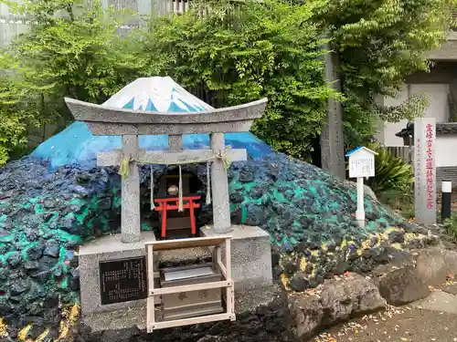 京濱伏見稲荷神社(神奈川県)