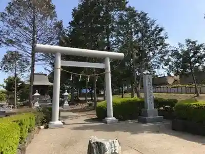 横根稲荷神社の鳥居